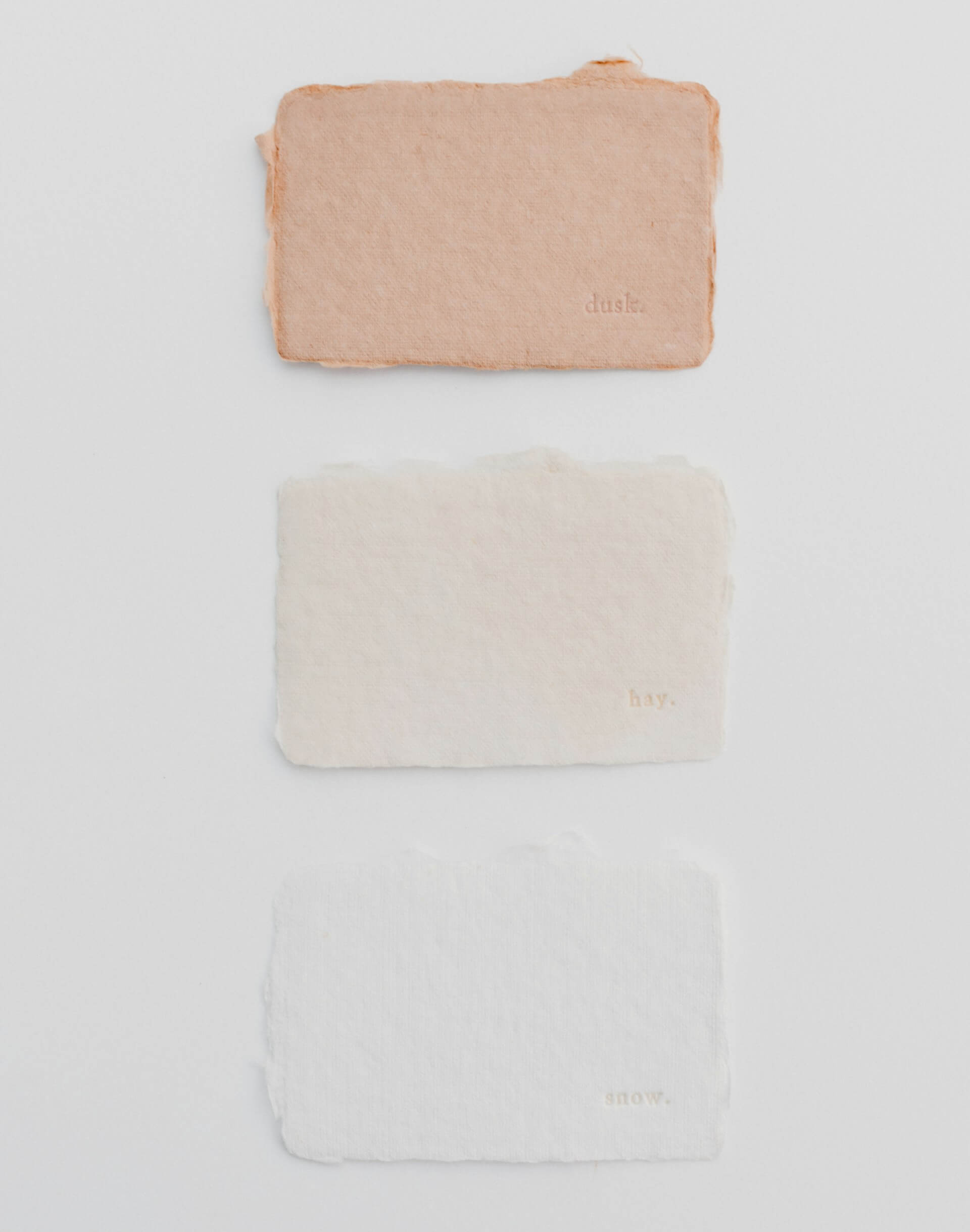 Färgprover med tre neutrala färger.